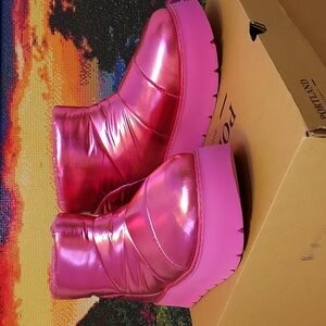 Womens Portland Metallic Puffer Cozy Booties Platform